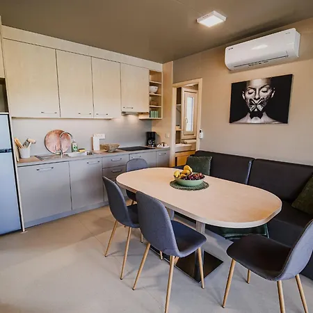 3 Bedroom Mobile Tatil Evi Mostec
