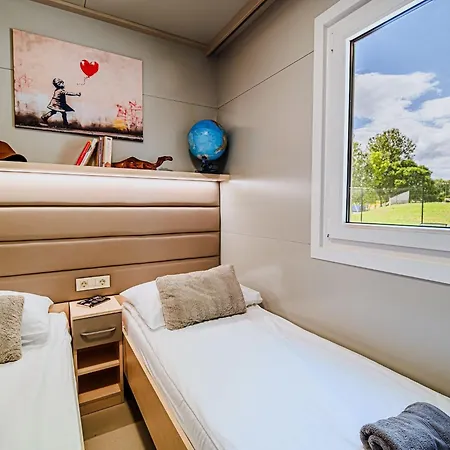 3 Bedroom Mobile Tatil Evi Mostec